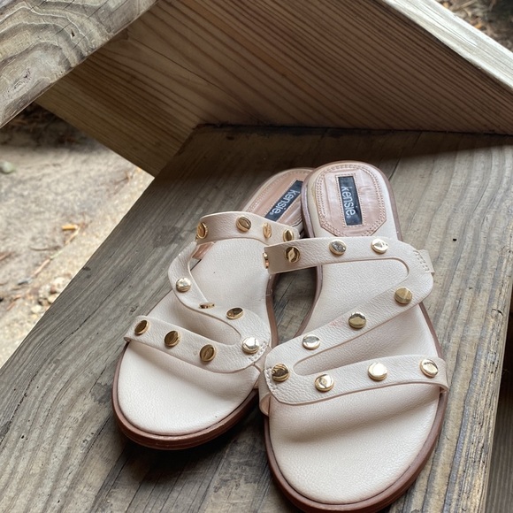 Woman Kenzie sandals beige with golden dots on them - Picture 4 of 8